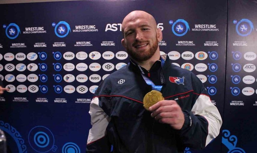 Kyle Snyder, 2026 dünya güreş şampiyonasında zirveyi elde etti