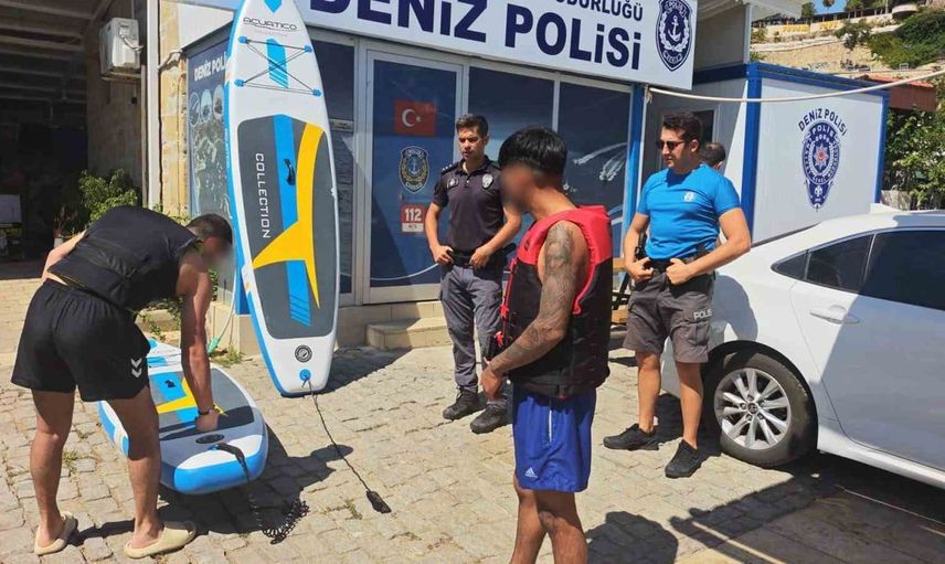 Denizde mahsur kalan gençlerin Yunanistan hayali suya düştü