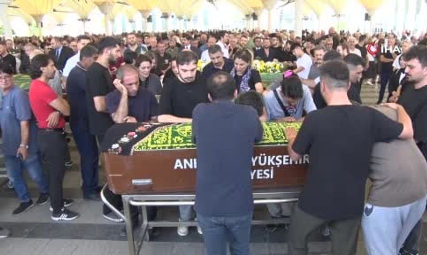Memduh Aydın'ın kızı Sena, son yolculuğuna uğurlandı
