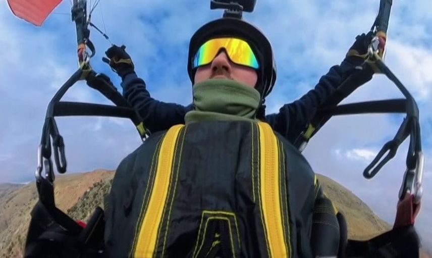 Adıyaman'da wingsuit ile serbest atlayış gerçekleştiren İrlandalı turist gökyüzünü fethetti