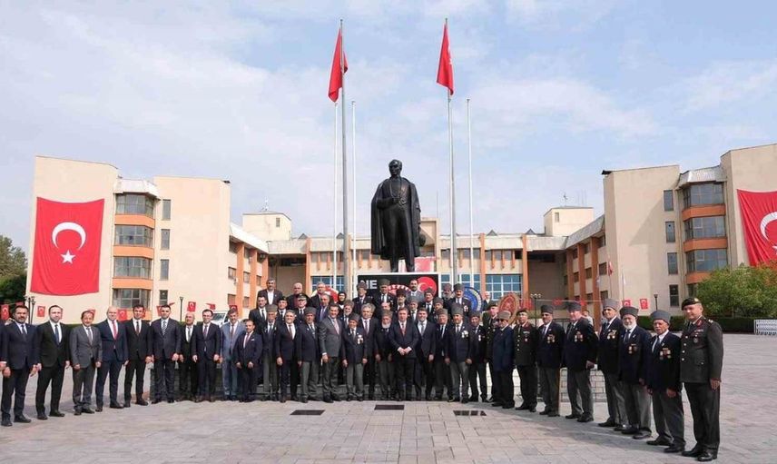 Erzincan'da gaziler gününde anlam dolu tören