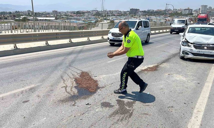 Polis memurlarına başarı belgesi: Hatay'da örnek davranışlar takdir topladı