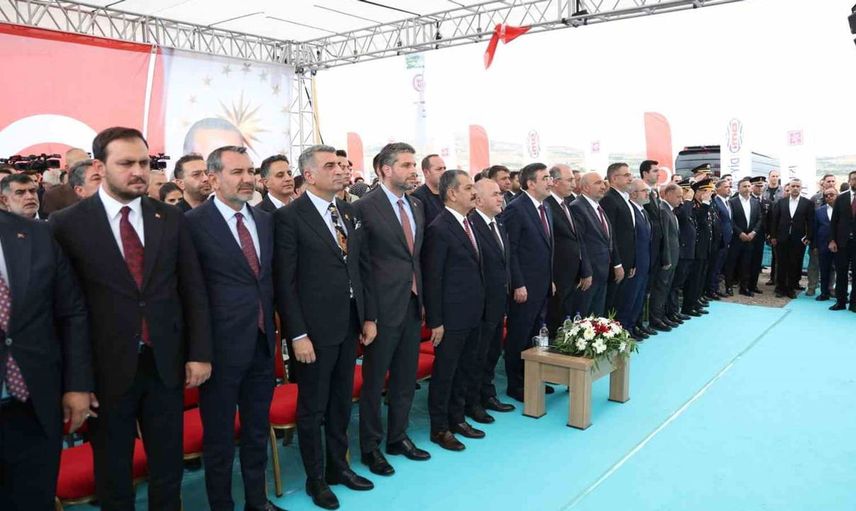 Cevdet Yılmaz: Türkiye sağlıkta erişim konusunda öne çıkıyor