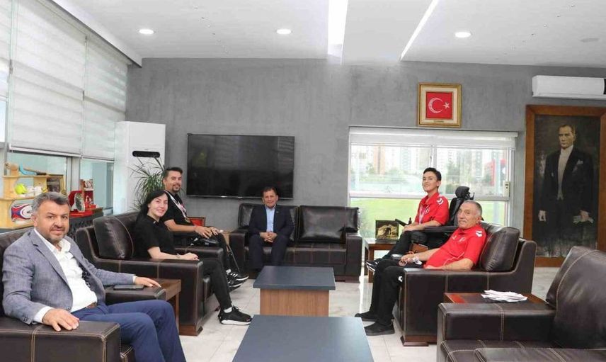 Kayserili boccia takımı, il müdürünü ziyaret ederek başarılarını paylaştı