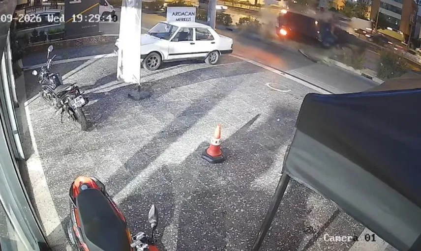 Antalya'da ölümden dönen genç: 5 saniye farkla hayatta kaldı
