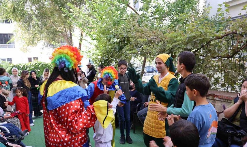 Çılgın Mısırcı'nın 15. durağı Nevşehir'de özel çocuklarla buluştu