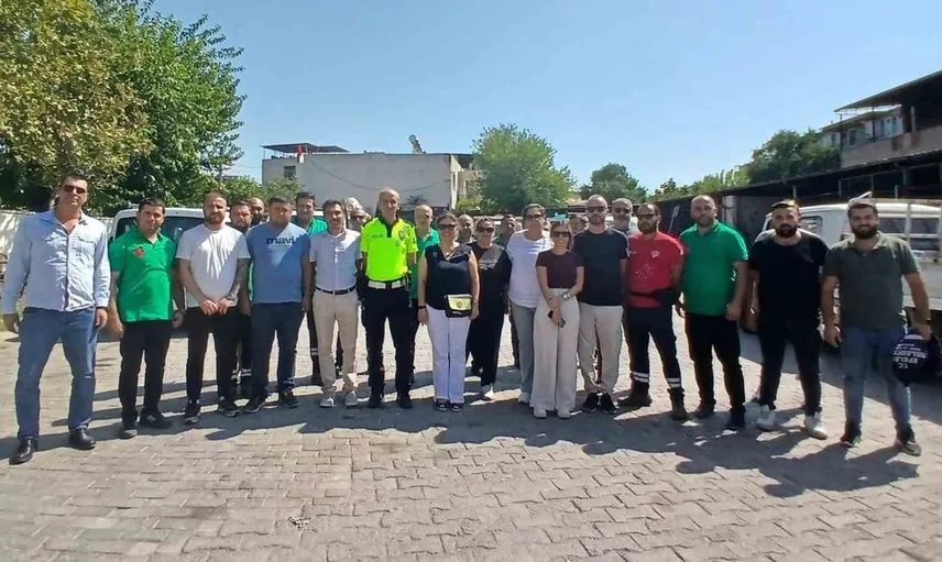 Efeler Belediyesi şoförlerine trafik güvenliği eğitimi verildi