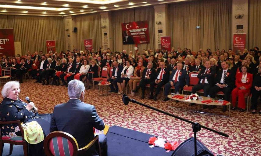Cumhuriyetin 103’üncü yılı coşku dolu bir baloyla taçlandı