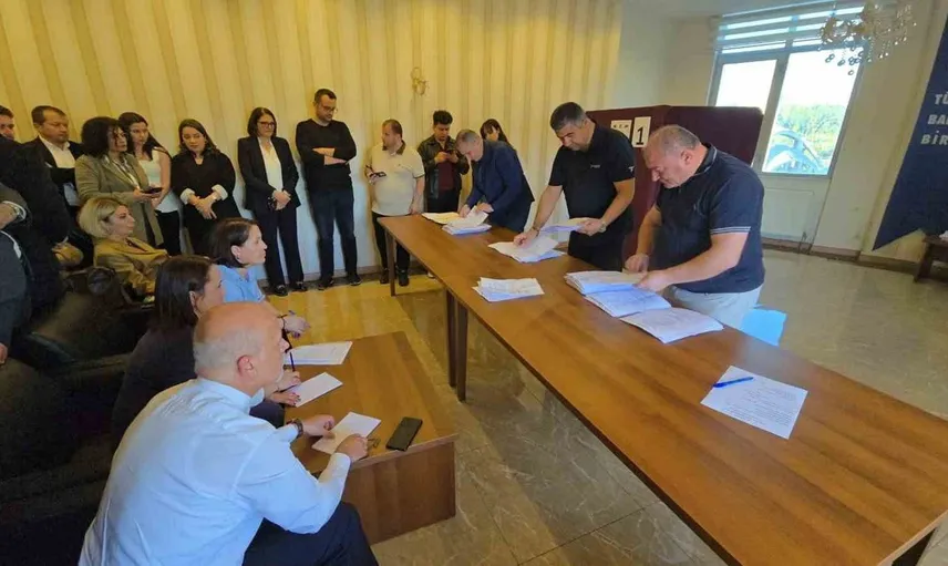 Karabük Barosu yeni başkanını seçti: Sibel Şirin tarihi bir seçimle görevi devraldı