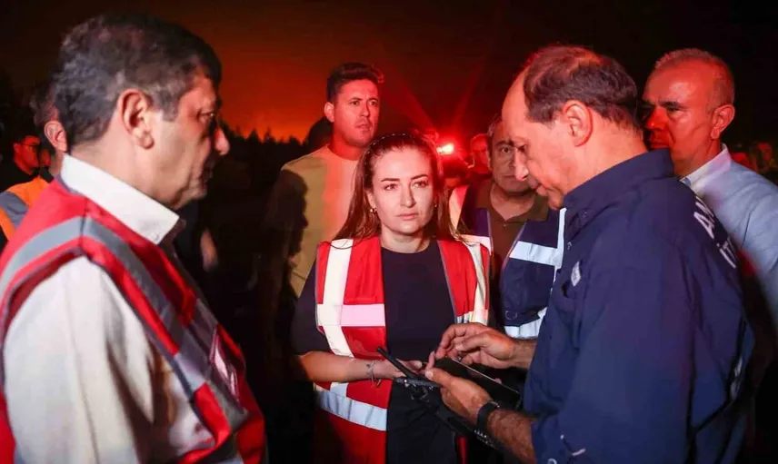 Antalya'da alevlerle etkili mücadele: Başkan Vekili Özdemir'den açıklama