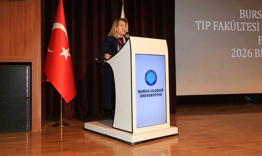 Bursa'da hekimlik yolunda ilk adım: Beyaz önlük giyme töreni düzenlendi
