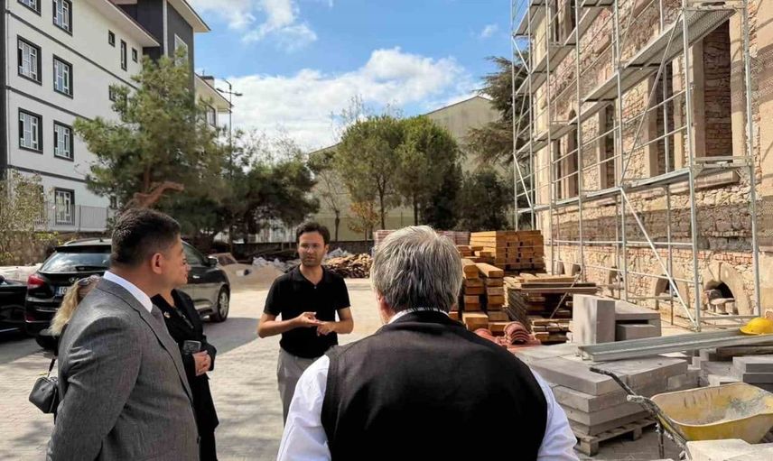 MHP Bandırma teşkilatından restorasyon projesine önemli ziyaret
