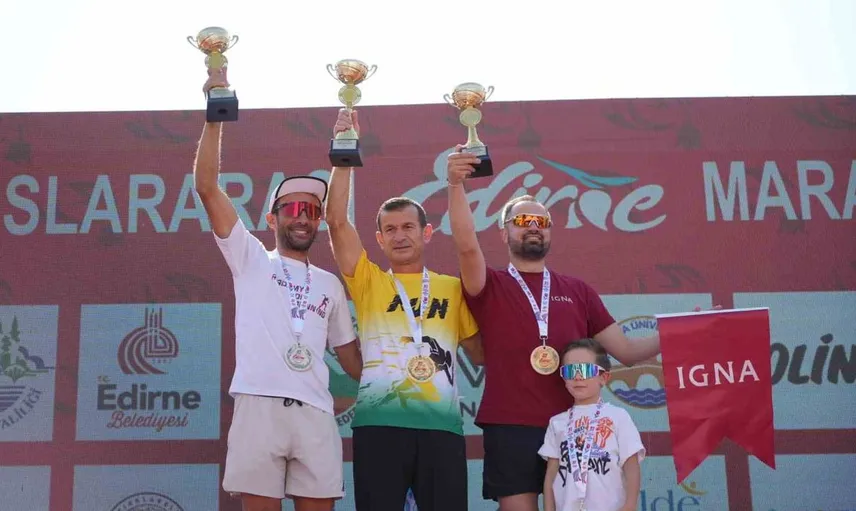 Edirne maratonu coşkusuyla birleşti: 1071 sporcu heyecan dolu parkurlarda ter döktü