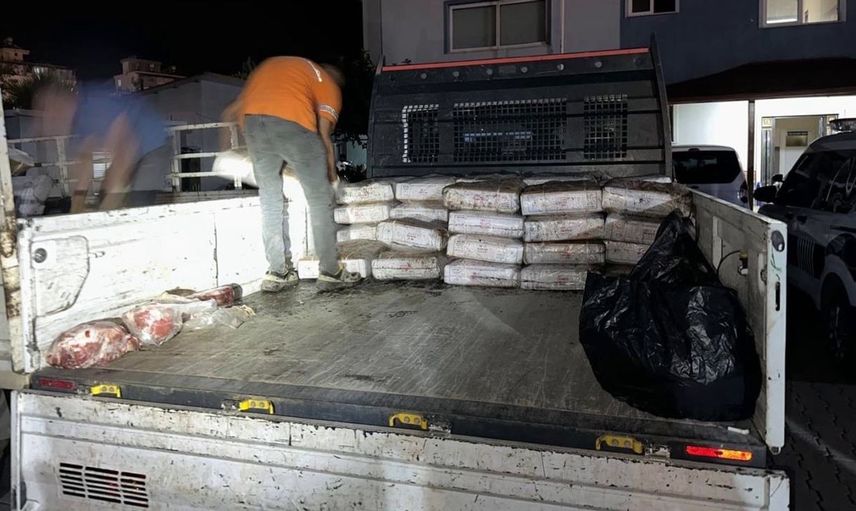 Bozulan etleri vatandaşa yedirmeye çalışan 4 şüpheli yakalandı