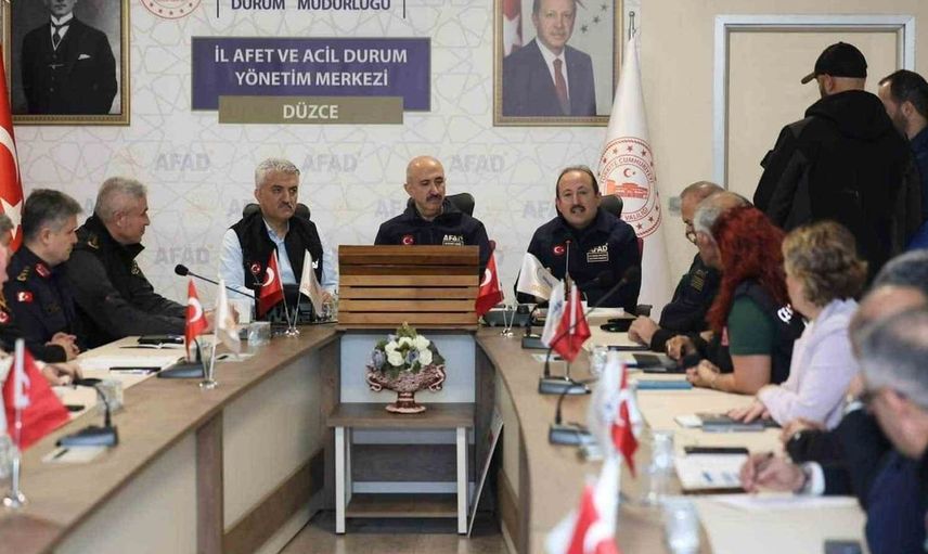 Düzce'de yoğun yağış sonrası koordinasyon toplantısı yapıldı