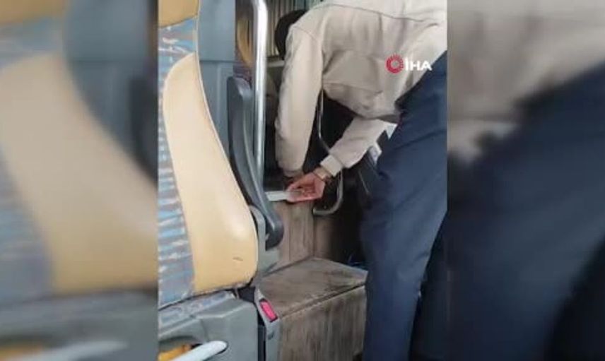 Ankara'da yolcu otobüsünde gizli bölmede düzensiz göçmenler ele geçirildi