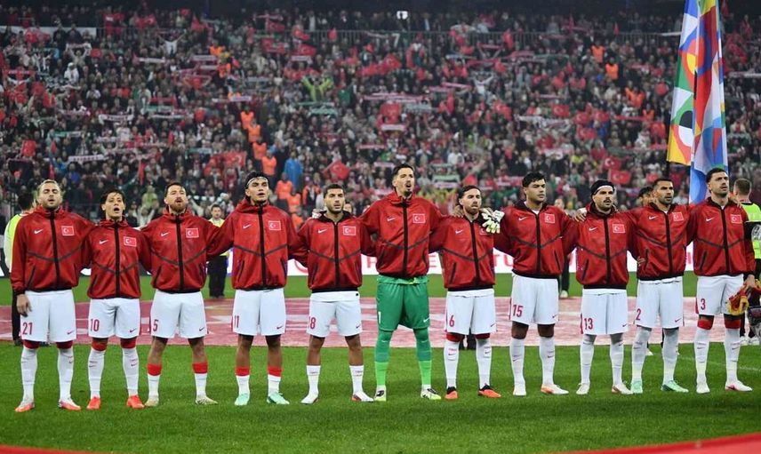 Vincenzo Montella, İtalya karşısında 4 oyuncu değiştirdi