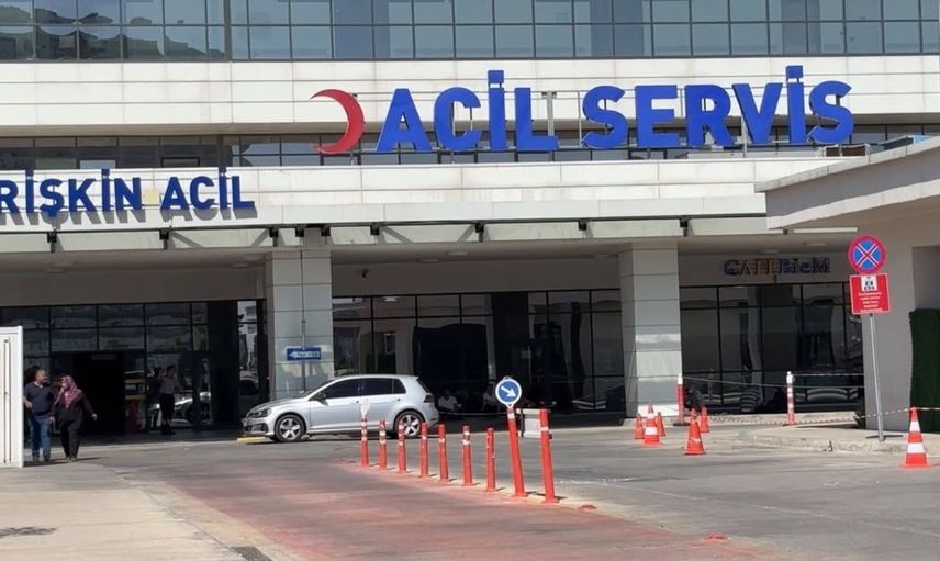Bıçaklı saldırıya uğrayan vekil melih meriç yoğun bakımda tedavi ediliyor