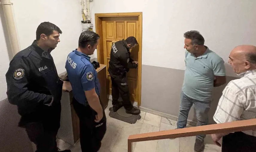 Camiye giderken tost makinesini unutan vatandaş, itfaiyeyi alarma geçirdi