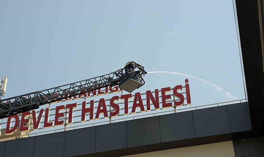 Hatay'da yangın tatbikatı gerçeği aratmadı: Acil durum senaryosu başarıyla uygulandı