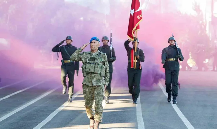 Hatay'da 8’inci Komando Tugay Komutanlığı’nda devir teslim töreni yapıldı