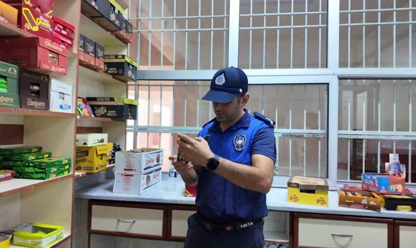 Şahinbey Belediyesi okul kantinlerini denetleyerek öğrencilerin sağlığını koruyor