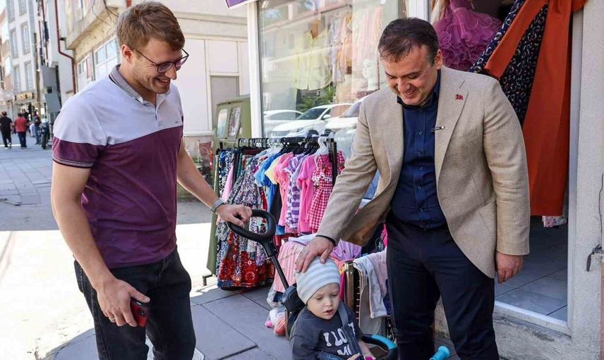 Vali Sözer, esnaf ve vatandaşla buluştu