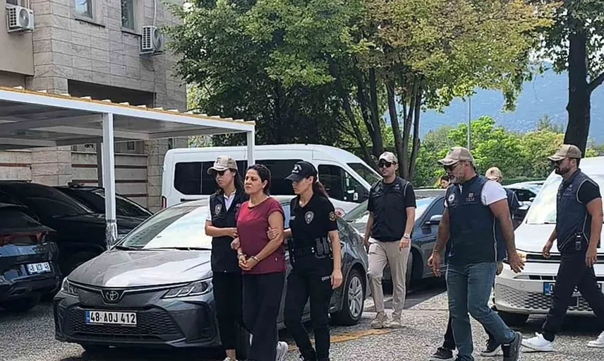 FETÖ bağlantılı yüzbaşının ablası bir kez daha tutuklandı: 10 yıl sonra gelen ikinci suçlama