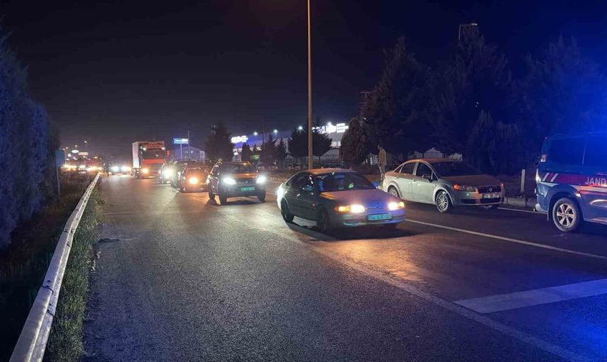 Düzce'de ambulansa hızlı müdahale: Trafik yoğunluğunu aştı