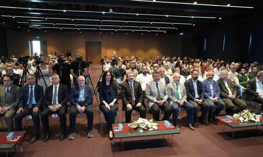 Samsun'da bağımlılıkla mücadelede medyanın rolü paneli düzenlendi