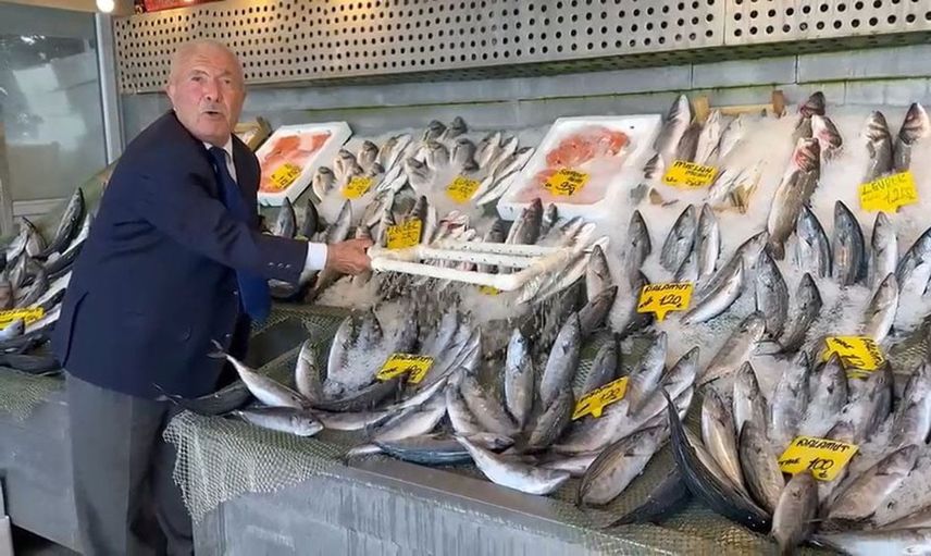 Balık sezonu coşkulu başladı: Hamsi ve palamut tezgahlarda dikkat çekiyor