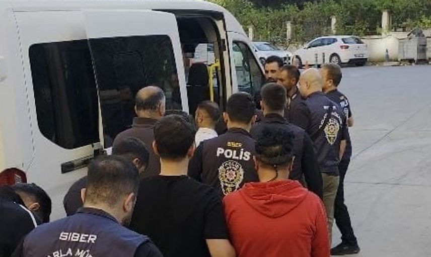 Manisa'da dolandırıcılık operasyonu: 14 kişi tutuklandı