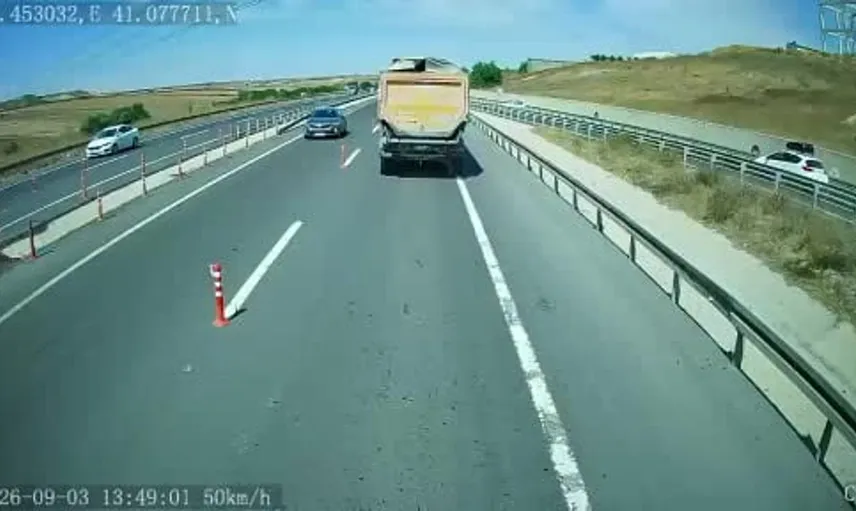 Tekirdağ'da tır şoförünün dikkati kaza anını engelledi