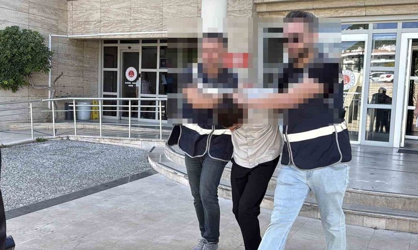 Menteşe'de Atatürk büstünü söken kişi adliyeye sevk edildi