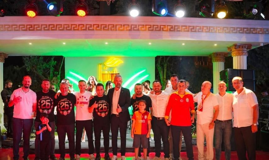Salihli'deki Galatasaraylılar, ihtiyaç sahibi öğrencilere burs desteği sağladı