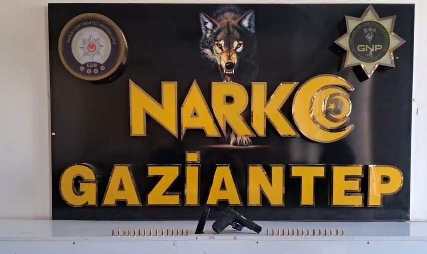 Gaziantep'te uyuşturucu operasyonu: 3 kilo metamfetamin ve silah ele geçirildi
