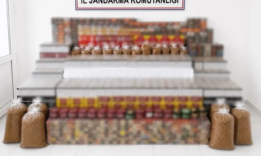 Manavgat'ta jandarmadan kaçak tütün operasyonu: 36 bin makaron ele geçirildi