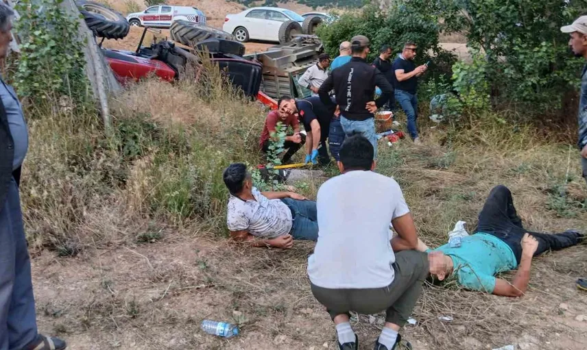 Sivas’ta traktör kazası 4 yaralı