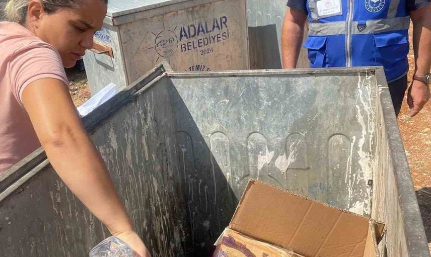 Adalar’da halk sağlığını tehdit eden binlerce kaçak ve ruhsatsız ürün imha edildi