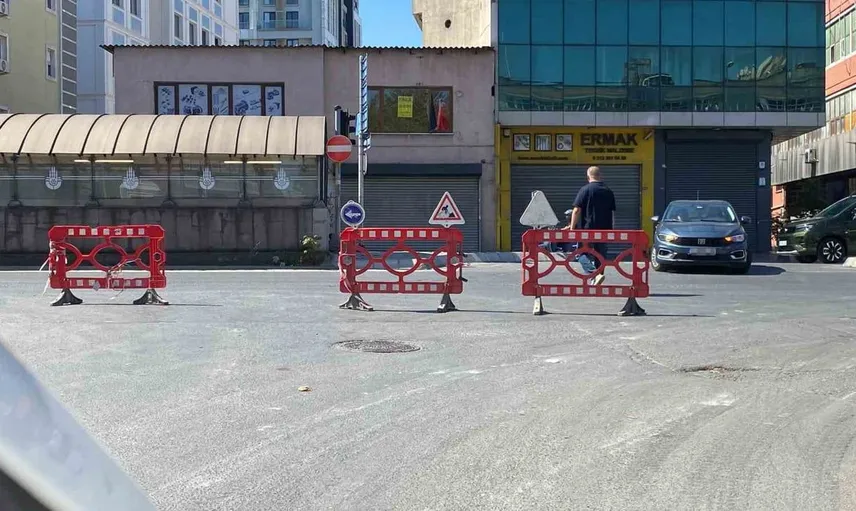 Eyüpsultan'da iski'nin kazısı sırasında doğalgaz borusu patladı