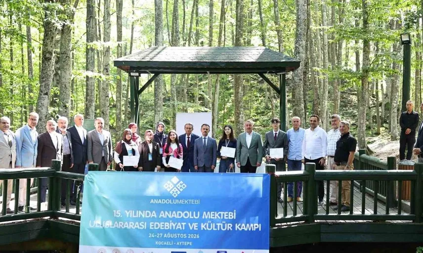 Başiskele'de uluslararası edebiyat kampı gençleri bir araya getirdi