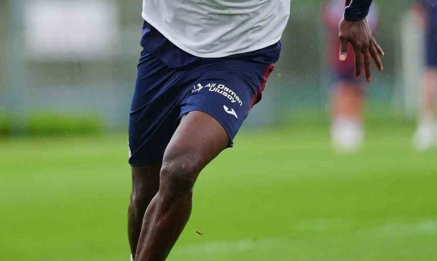 Trabzonspor'un golcüsü Paul Onuachu, forma rekabetinin içine girdi