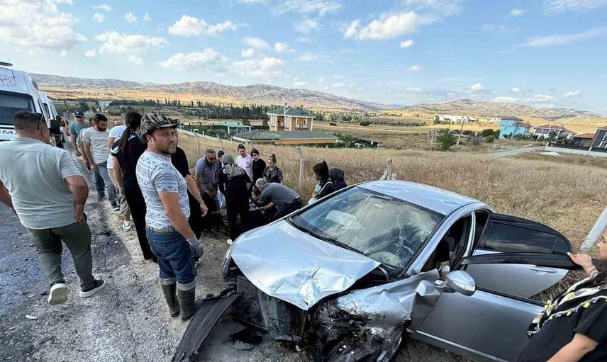 Çorum'da meydana gelen trafik kazasında 7 kişi yaralandı