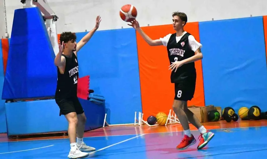 Yunusemre Belediyespor genç yeteneklere yatırım yapıyor