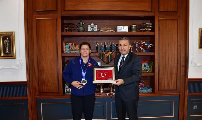 Avrupa Şampiyonu boksörler Trabzon'da coşkuyla karşılandı