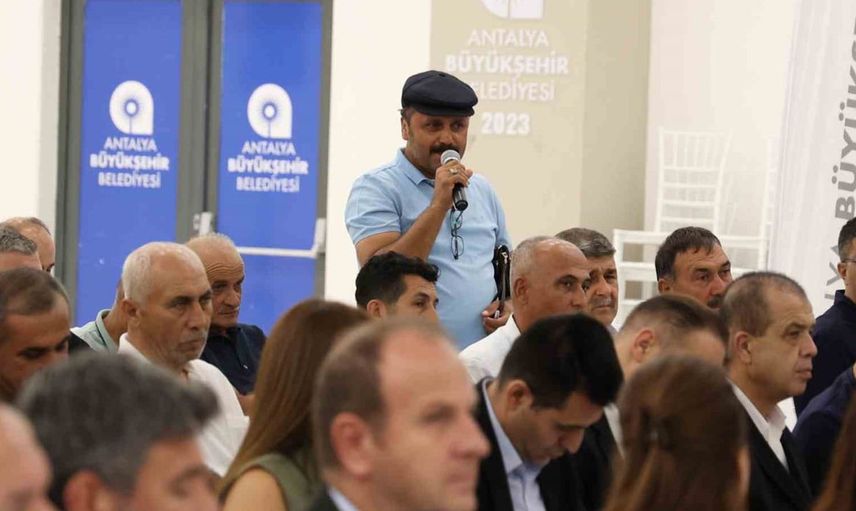 Büşra Özdemir, muhtarlarla bir araya geldi: Yatırım planlarını mahallelerin ihtiyaçları belirleyecek