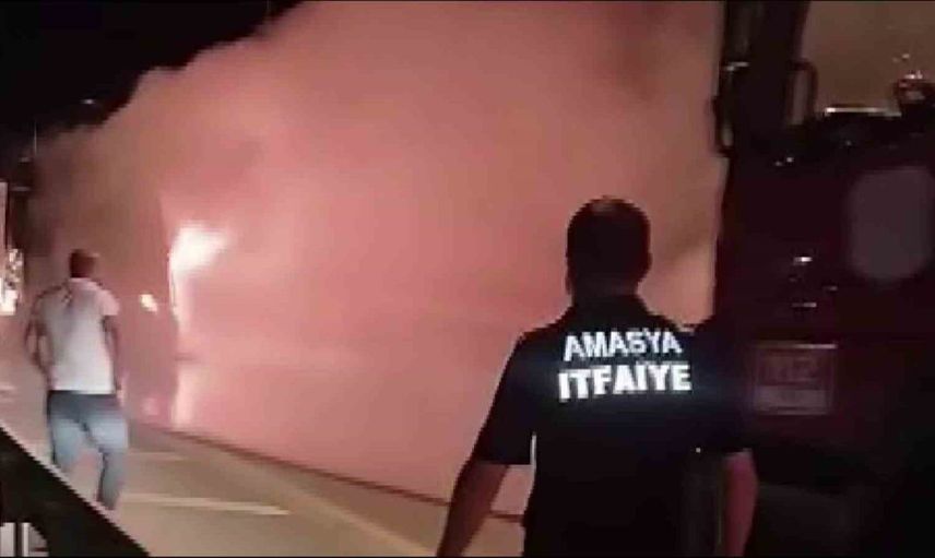 Amasya'da tır yangını paniğe neden oldu: Sürücü son anda kurtuldu