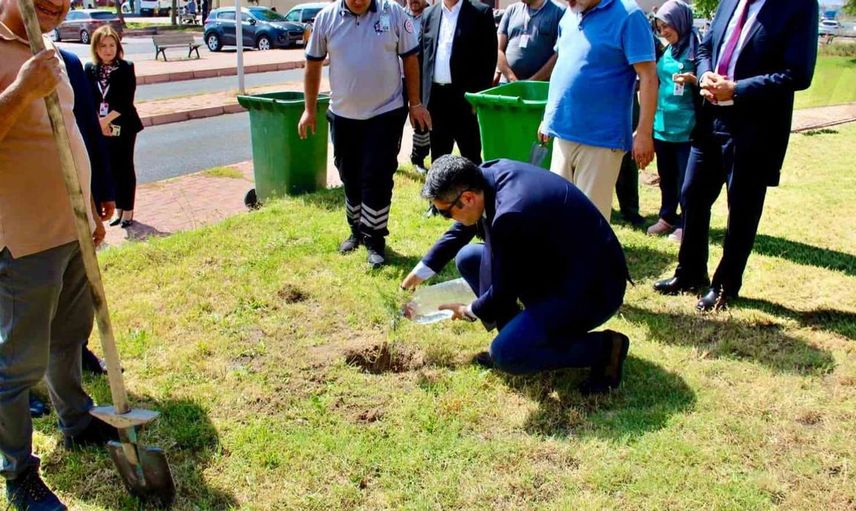 Kayseri hastanesinde doğa için önemli adım: Ağaç dikim etkinliği