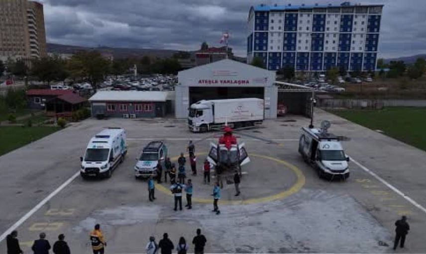 Sivas'ta mobil acil sağlık operasyon merkezi aracı hizmete girdi