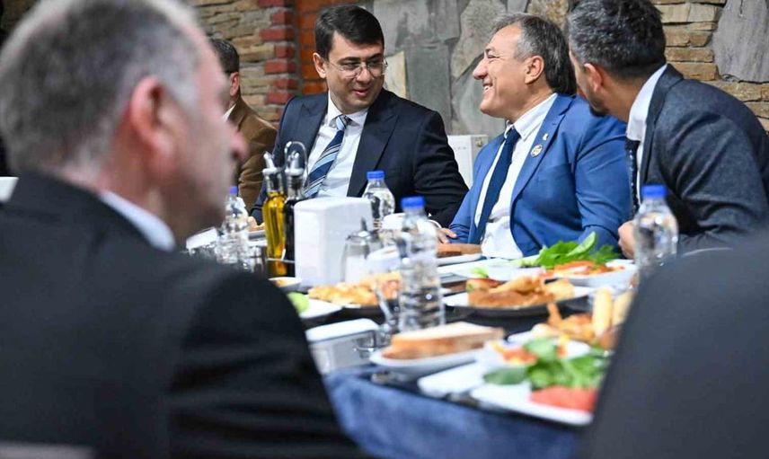 Vali kartal, şehit aileleri ve gazilerle buluşarak taleplerini dinledi